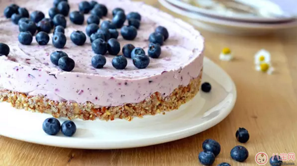 藍(lán)莓輔食營(yíng)養(yǎng)高 如何給寶寶吃