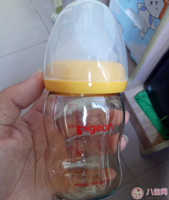 貝親奶瓶怎么樣 貝親奶瓶哪個(gè)型號(hào)好(寬口徑ppsu和玻璃奶瓶哪個(gè)好)