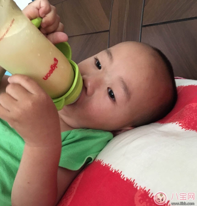 貝親奶瓶怎么樣 貝親奶瓶哪個(gè)型號(hào)好(寬口徑ppsu和玻璃奶瓶哪個(gè)好)