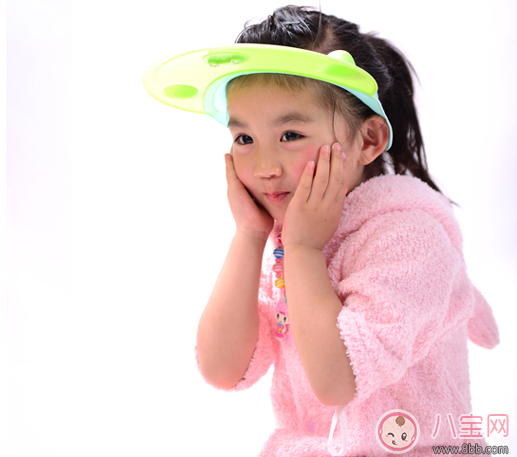 寶寶洗頭帽怎么選 寶寶洗頭帽選擇技巧 寶寶洗頭帽怎么選 寶寶洗頭帽選擇技巧