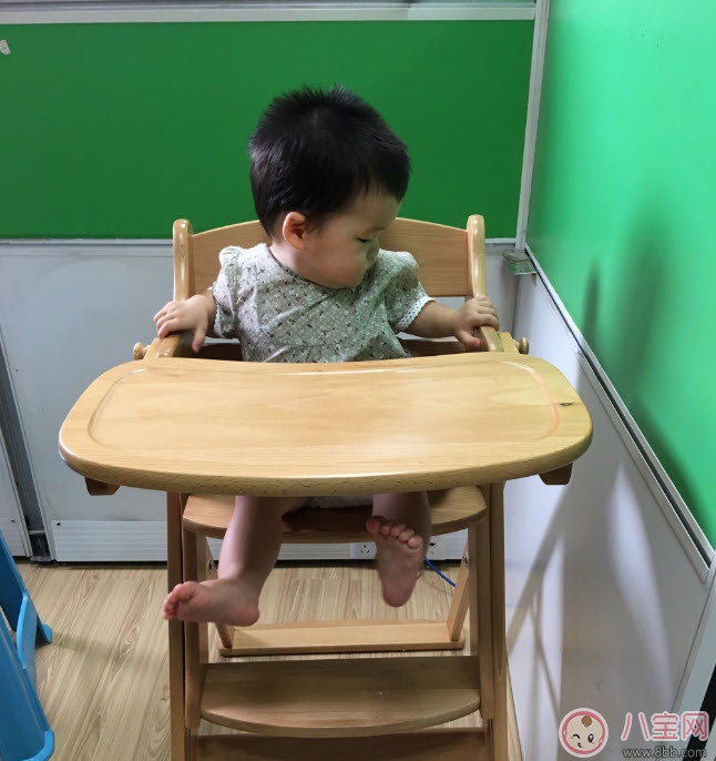 兒童餐椅什么樣的好 實(shí)木兒童餐椅測(cè)評(píng)