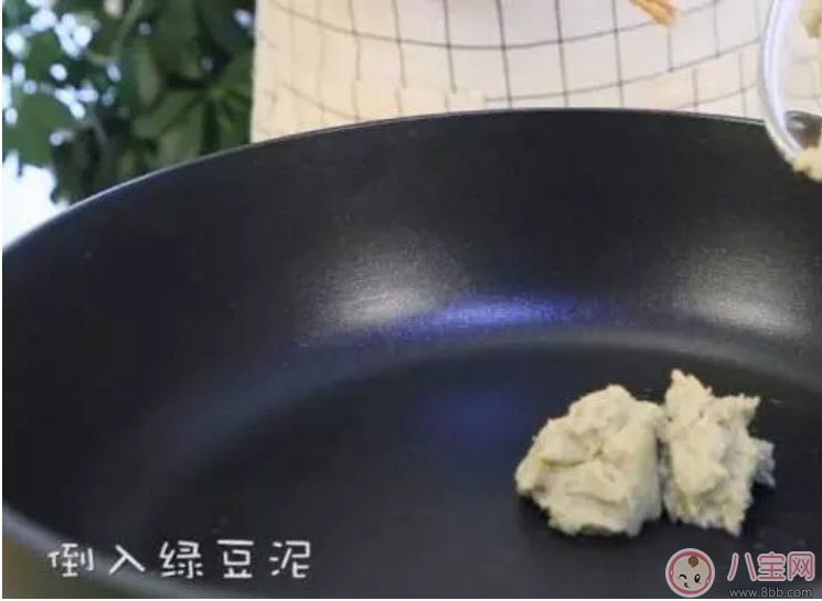 夏季輔食糕點(diǎn)香甜綠豆糕 美味降火還明目