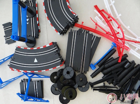 小男孩玩具車哪個牌子好 agm音速風暴兒童路軌賽車玩具測評