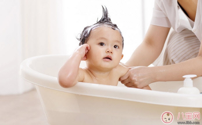 幫寶寶洗澡的工具 給小寶寶洗澡玩具什么好