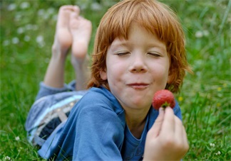 都說孩子不能吃鹽 什么時(shí)候孩子吃調(diào)料比較好