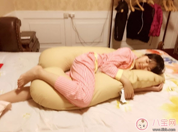 孕婦枕頭有用嗎 孕婦枕測評(哪種形狀孕婦枕好)