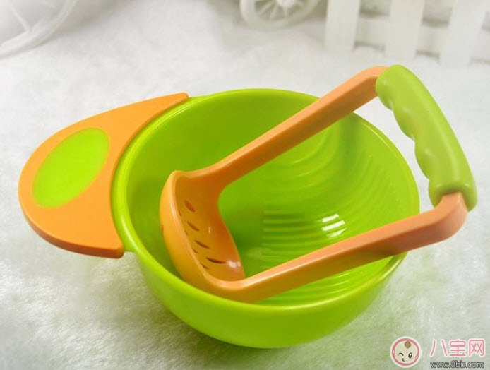 輔食工具哪些是必備的 寶寶好用實(shí)用的輔食工具有哪些