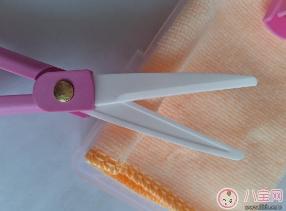 寶寶輔食剪刀有用嗎 嬰兒輔食剪刀測評(陶瓷輔食剪刀)