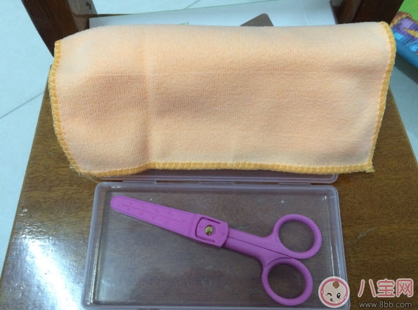 寶寶輔食剪刀有用嗎 嬰兒輔食剪刀測評(陶瓷輔食剪刀)