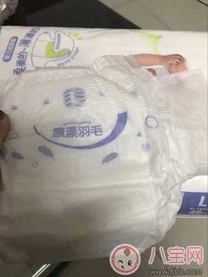 漂漂羽毛和好奇鉑金裝紙尿褲哪個好 漂漂羽毛和好奇紙尿褲對比 漂漂羽毛和好奇鉑金裝紙尿褲哪個好 漂漂羽毛和好奇紙尿褲對比