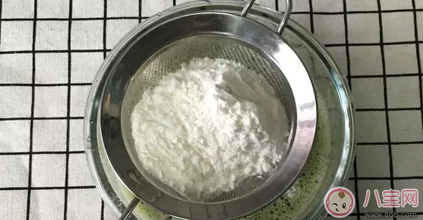 寶寶不吃青菜怎么辦 寶寶輔食青菜小餅讓寶寶愛上吃青菜