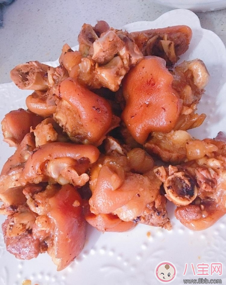 夏日沒(méi)胃口 來(lái)份椒鹽豬蹄下飯香 夏日沒(méi)胃口 來(lái)份椒鹽豬蹄下飯香