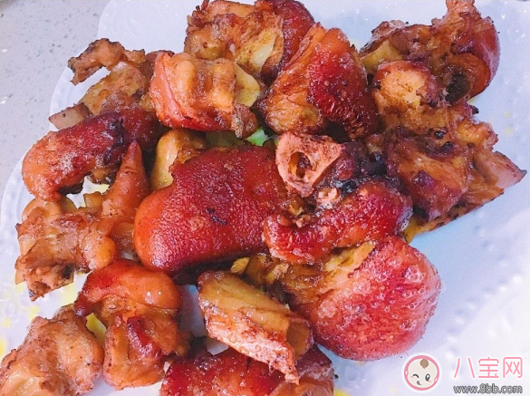 夏日沒(méi)胃口 來(lái)份椒鹽豬蹄下飯香 夏日沒(méi)胃口 來(lái)份椒鹽豬蹄下飯香