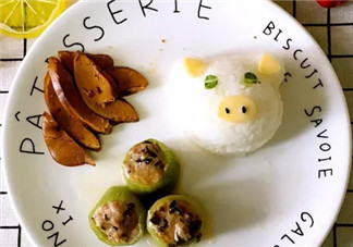 夏天沒(méi)食欲就吃降暑菜 寶寶輔食絲瓜釀肉