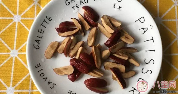 寶寶輔食 口感軟糯的紫薯發(fā)糕