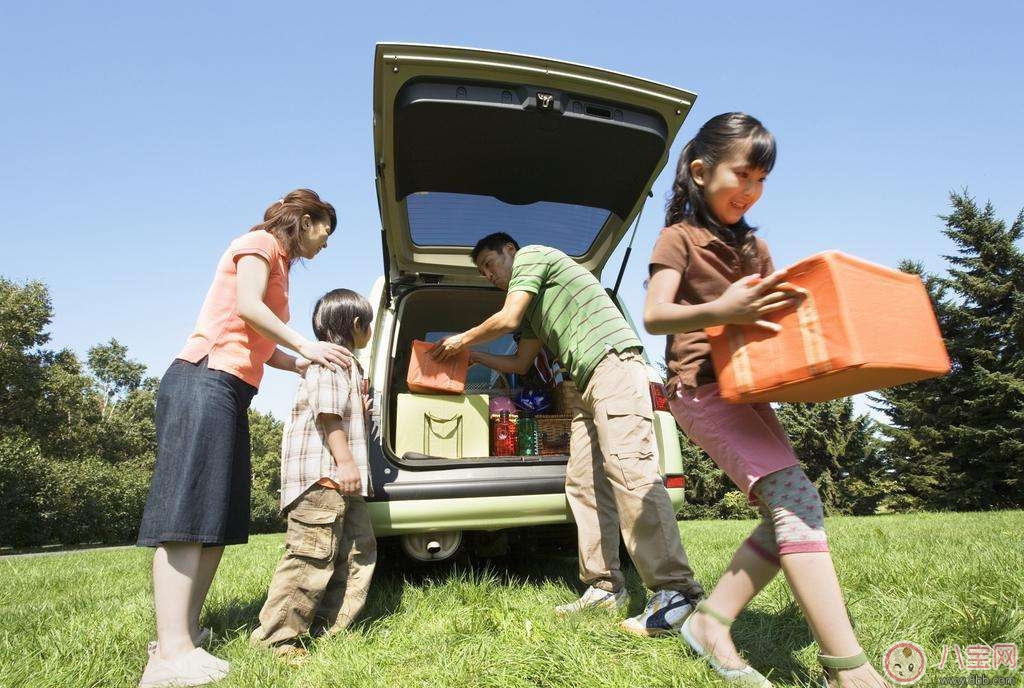 國慶節(jié)帶寶寶旅行應該穿什么衣服？旅行物品需哎喲準備哪些？