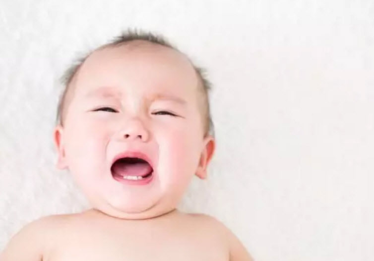 如何區(qū)別區(qū)別母乳性腹瀉 寶寶母乳性腹瀉媽媽不能吃什么