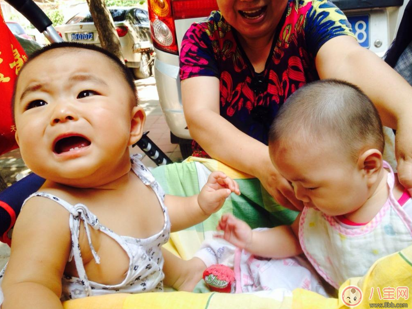 幼兒園孩子回家告狀怎么處理 應(yīng)該立馬找老師麻煩嗎