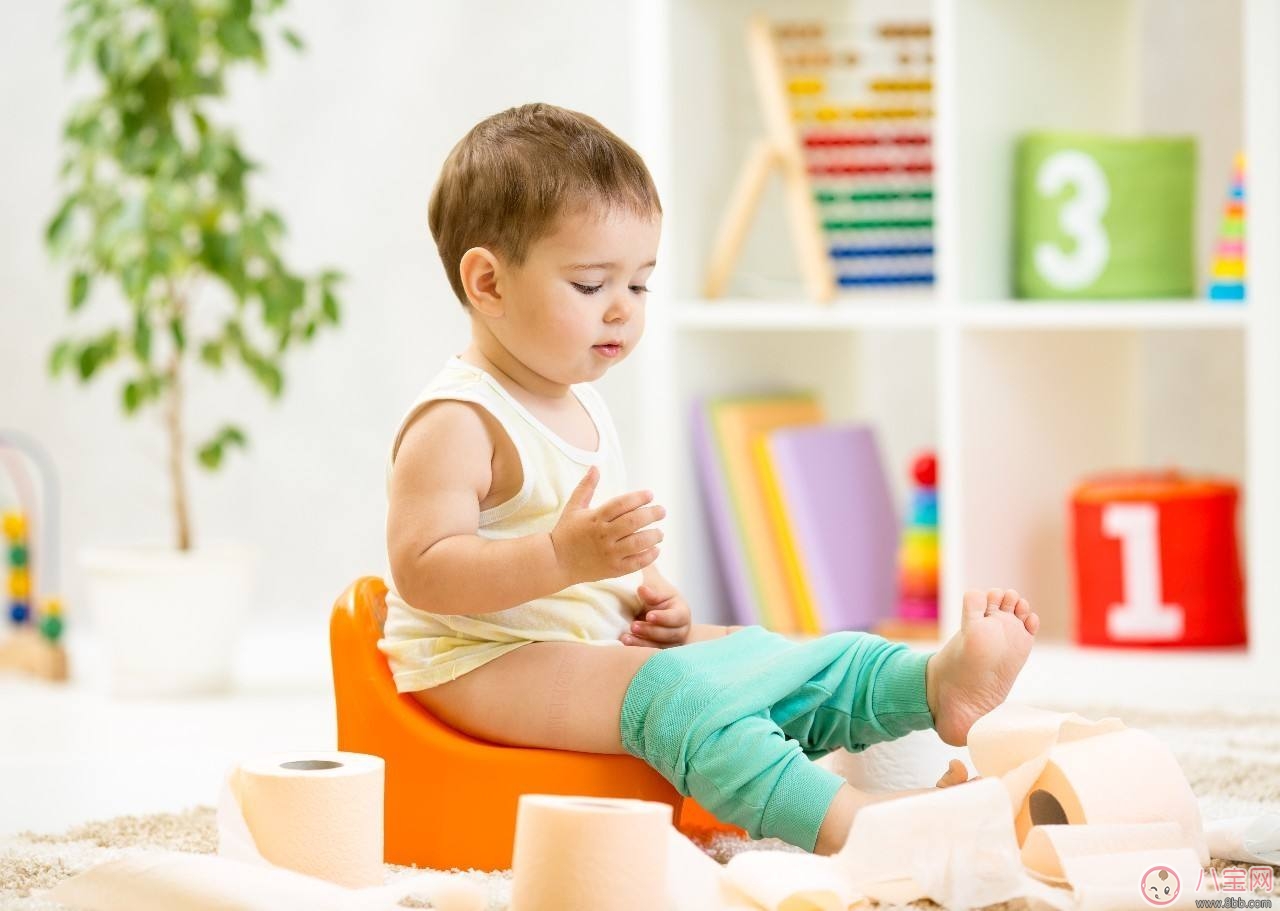 寶寶一歲前成長(zhǎng)期育兒全攻略