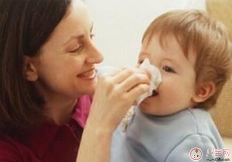 寶寶穿太多有什么壞處 寶寶穿太多反而生病是真的嗎