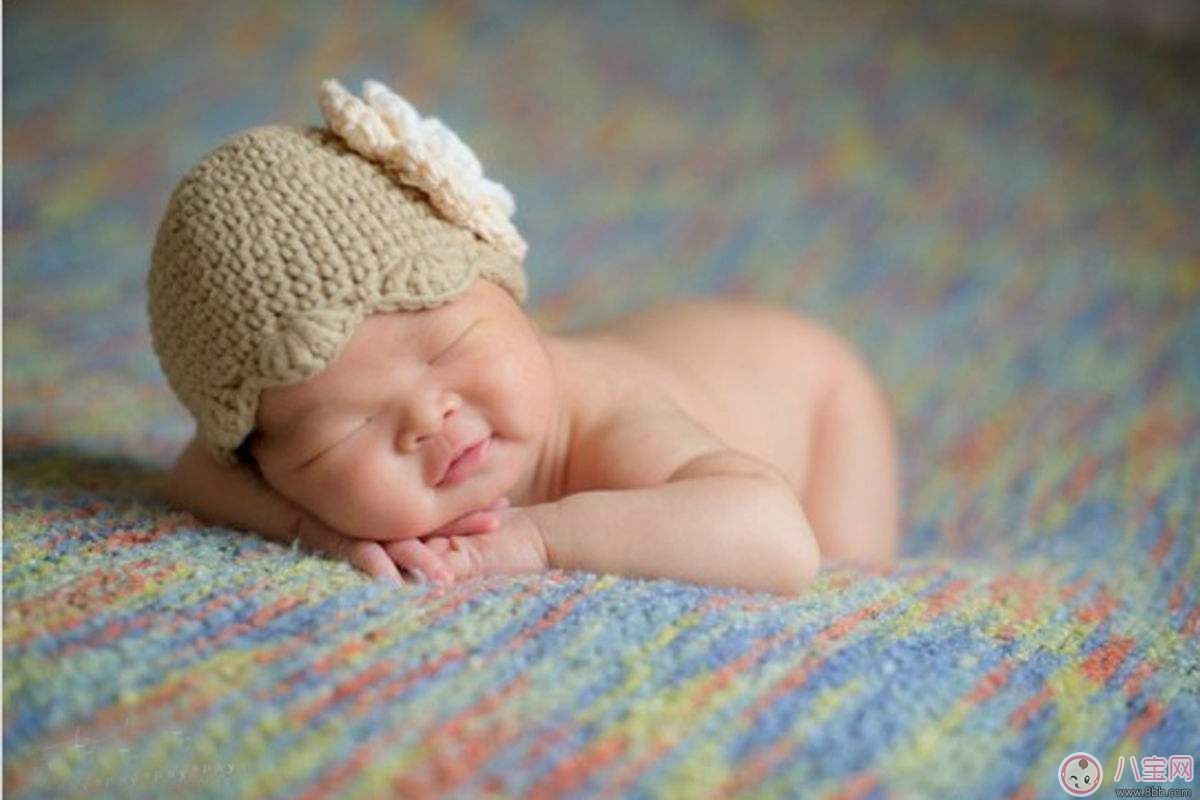 寶寶睡覺不踏實？超好用的防寶寶踢被子絕招！