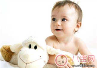 寶寶臉部如何護(hù)理 寶寶五官清潔技巧 寶寶臉部如何護(hù)理 寶寶五官清潔技巧