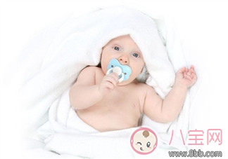 寶寶不吃奶瓶怎么辦？終于有招兒治了！