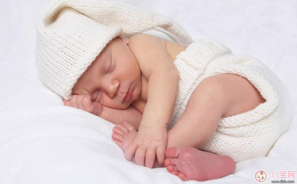 孩子不到一周歲別給他喝蜂蜜 別因為老方法就致孩子健康于不顧