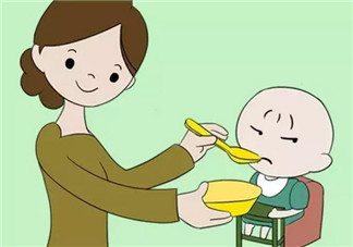 寶寶吐藥后需要補喂嗎 寶寶吐藥怎么辦正確喂藥的姿勢