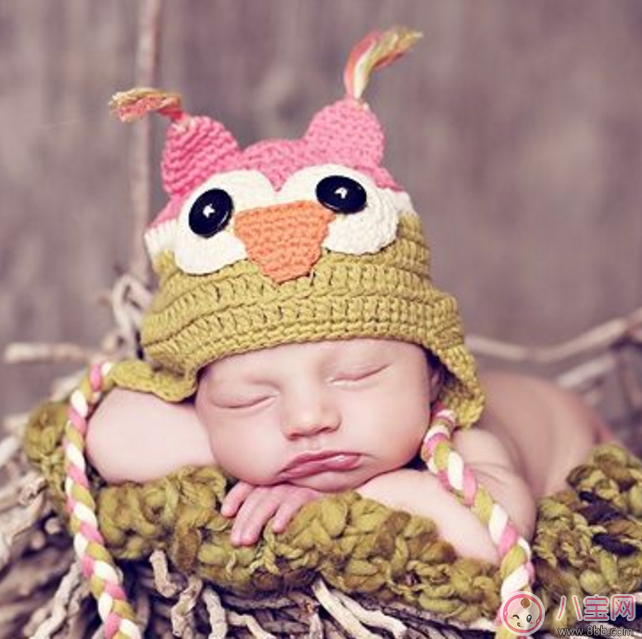 育兒中的兩個(gè)錯(cuò)誤 曬太陽補(bǔ)鈣喝果汁補(bǔ)充維生素