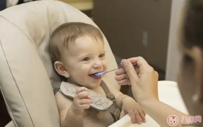 怎么判斷寶寶是否積食 寶寶積食的癥狀有哪些
