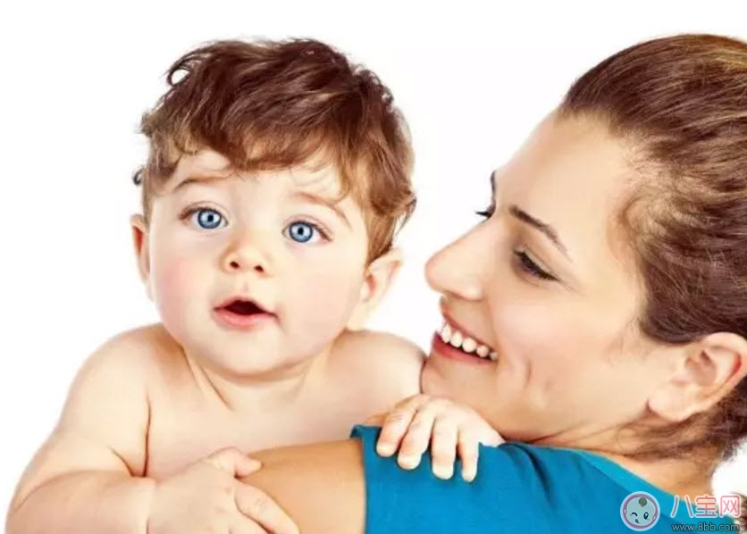 秋天如何給寶寶護理皮膚 寶寶要不要用護膚品(如何挑選寶寶護膚品)