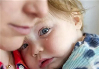 怎么判斷寶寶有沒(méi)有蛔蟲(chóng) 寶寶蛔蟲(chóng)病的癥狀有哪些