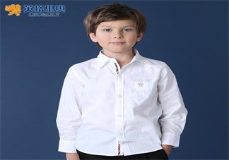 孩子穿衣卡下體大喊不要用剪刀 寶寶穿衣怎么穿好