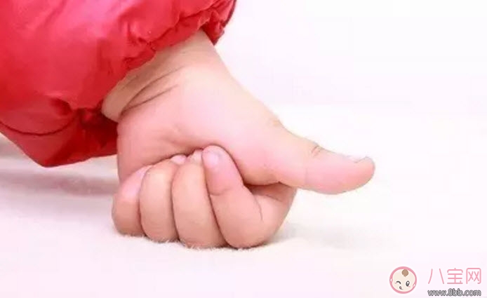 寶寶手上長肉刺是因?yàn)槿狈I養(yǎng)嗎 寶寶手指上長倒刺是什么原因