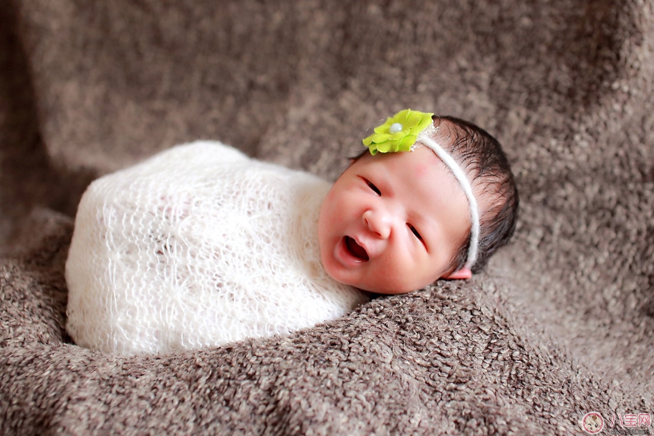 寶寶語言能力如何培養(yǎng)  從新生兒開始發(fā)展