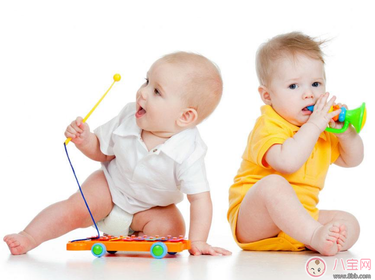 常摸這兩個地方可以讓孩子更聰明 孩子變聰明的方法推薦