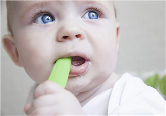 孩子磨牙，是因?yàn)槿扁}嗎？