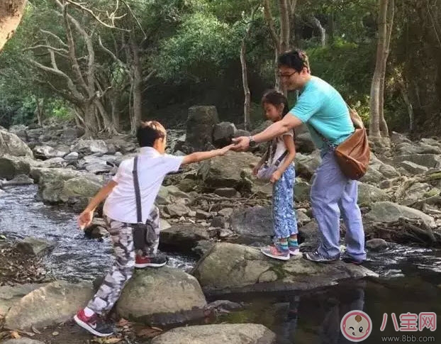 怎么給孩子挑選合適的運(yùn)動(dòng)裝備 注意避免這些孩子運(yùn)動(dòng)裝備誤區(qū)