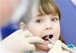 如何護理寶寶乳牙 怎樣讓寶寶的牙齒更健康