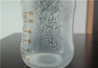 假奶粉會(huì)有掛壁現(xiàn)象嗎 為什么奶粉會(huì)出現(xiàn)掛壁的現(xiàn)象