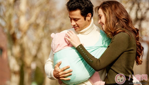 帶寶寶怎么坐飛機(jī) 帶寶寶坐飛機(jī)什么時(shí)候登機(jī)好