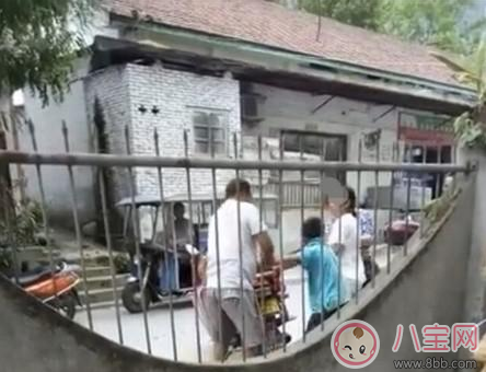 孩子離家出走怎么辦 擁有一個(gè)安寧的家庭才是孩子不離家出走的保障 孩子離家出走怎么辦 擁有一個(gè)安寧的家庭才是孩子不離家出走的保障