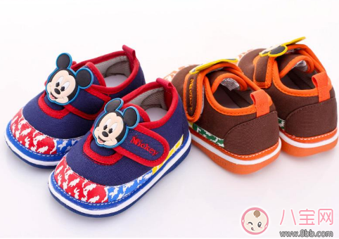 寶寶選鞋誤區(qū)要避開 正確選對鞋子才算好 寶寶選鞋誤區(qū)要避開 正確選對鞋子才算好