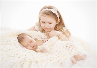 孩子喜歡晚睡有這些危害 如何培養(yǎng)孩子早睡的習(xí)慣