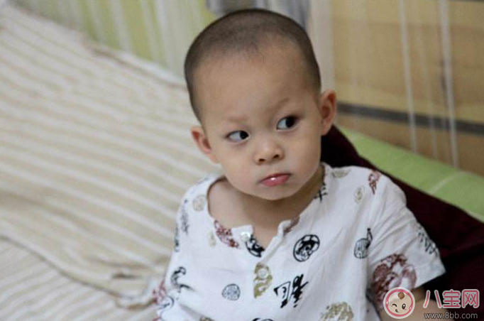 寶寶愛生氣爸爸媽媽怎么應(yīng)對自如 寶寶生氣解決方法