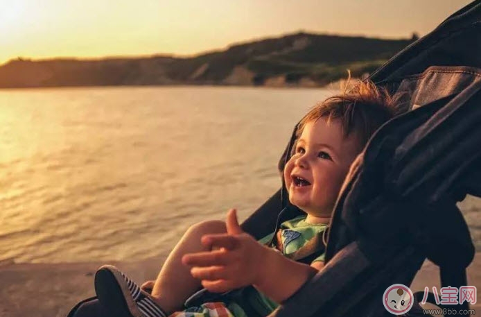 帶寶寶出門(mén)玩要準(zhǔn)備什么 帶寶寶出門(mén)旅游必備