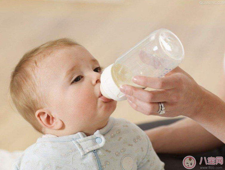 孩子頻繁喝水可能暗示著什么 孩子多喝水原因