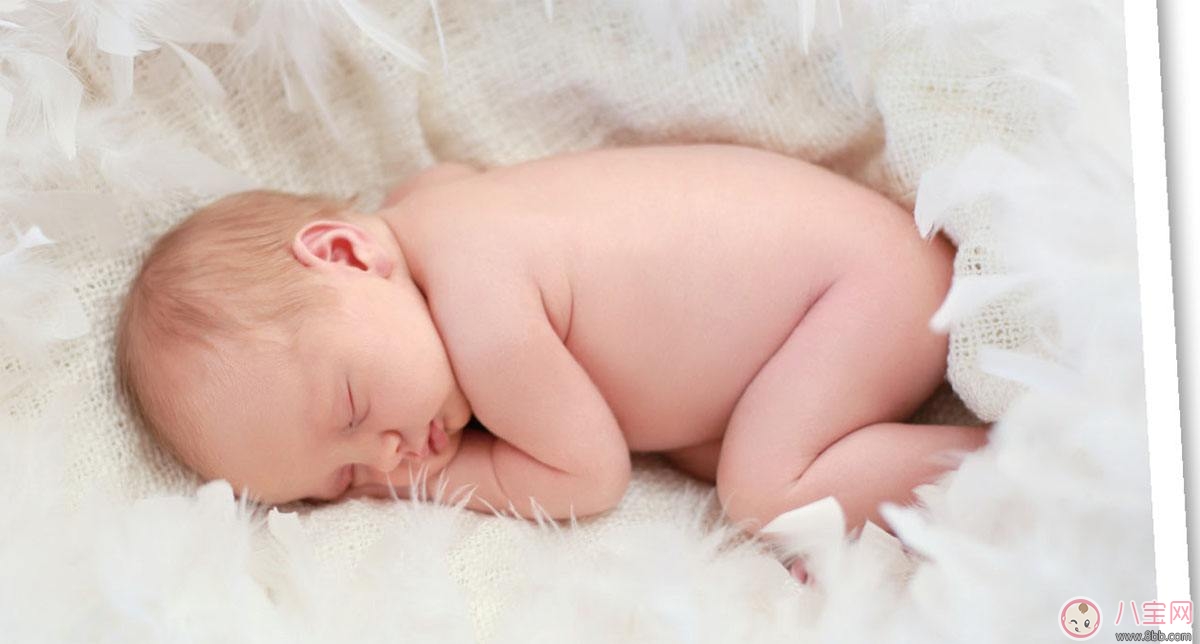 秋天寶寶肌膚呵護(hù)方法