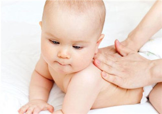 秋天寶寶肌膚呵護方法